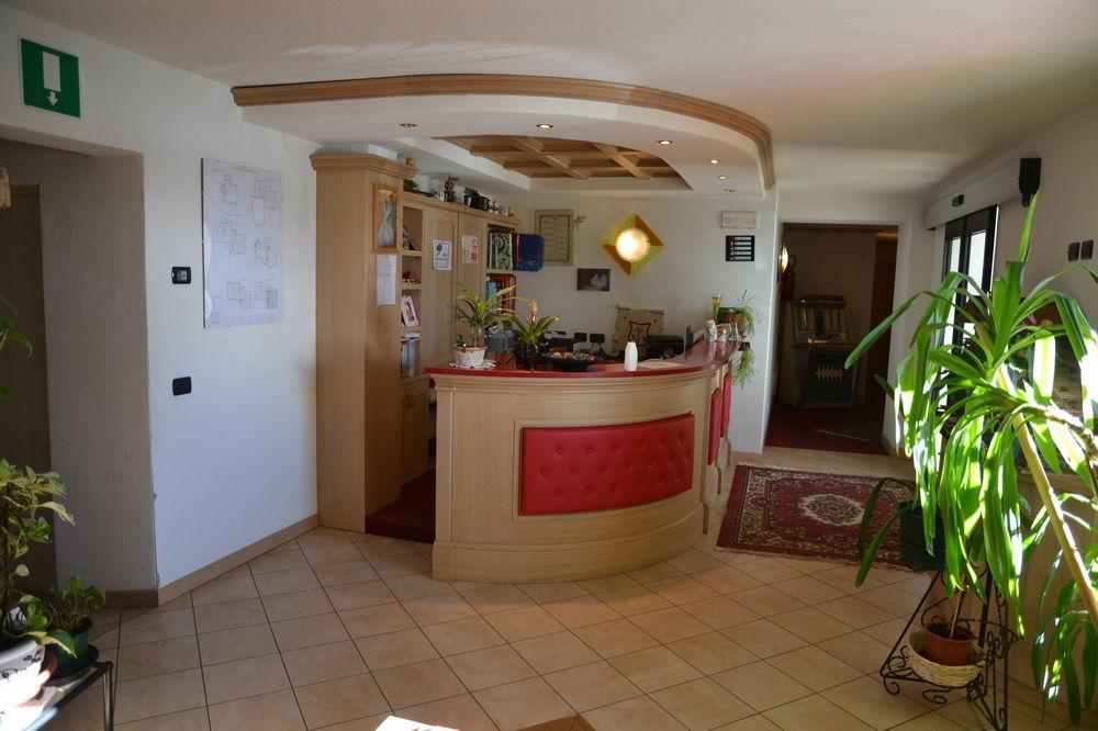 Hotel 2000 Livigno Buitenkant foto